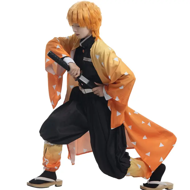 Cosplay de Zenitsu Agatsuma (haori y uniforme) — FCCAM